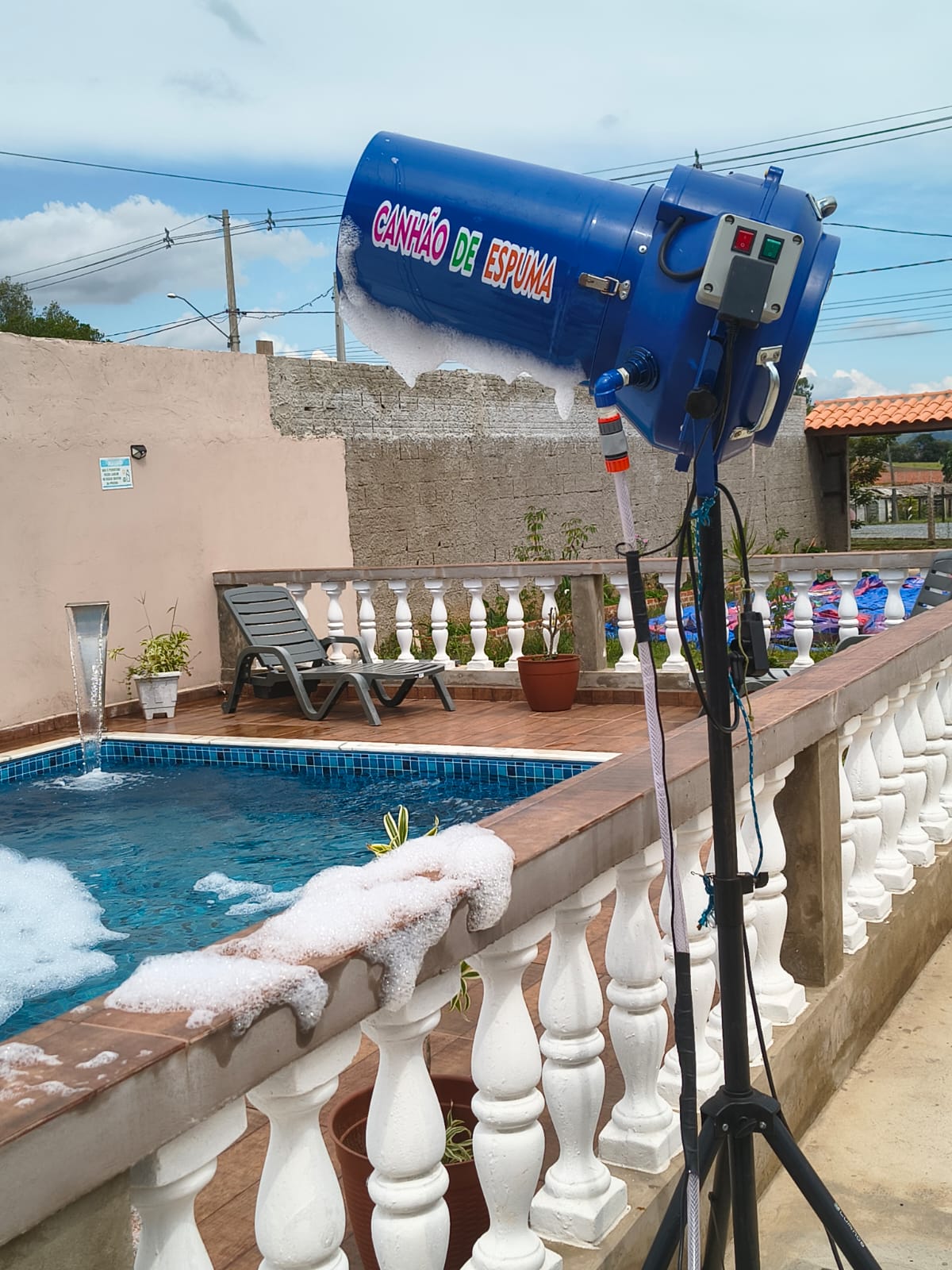 1,8 (altura) - Canhão de Espuma